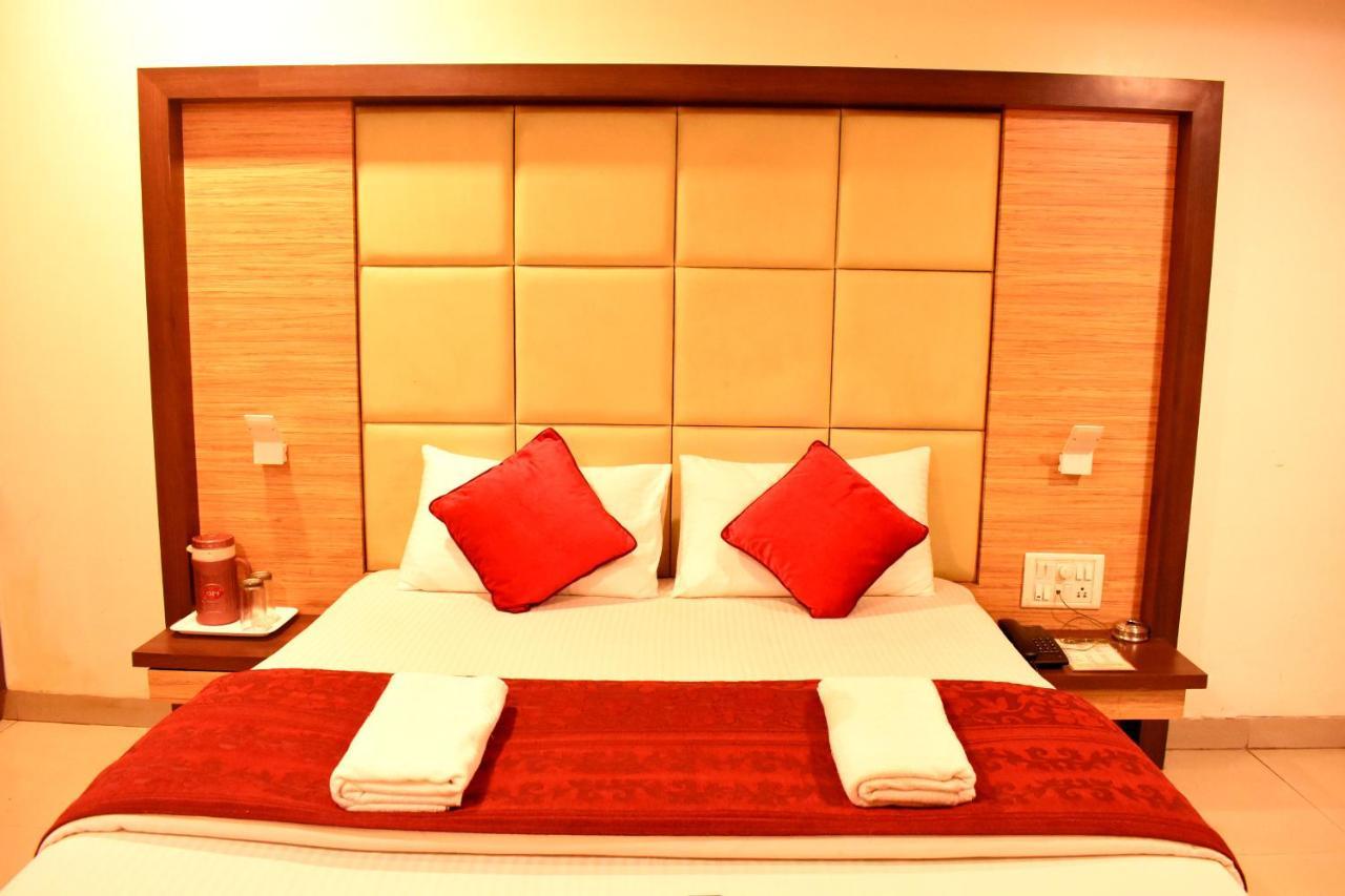 Sai Sharan Stay Inn Navi Mumbai Exterior foto