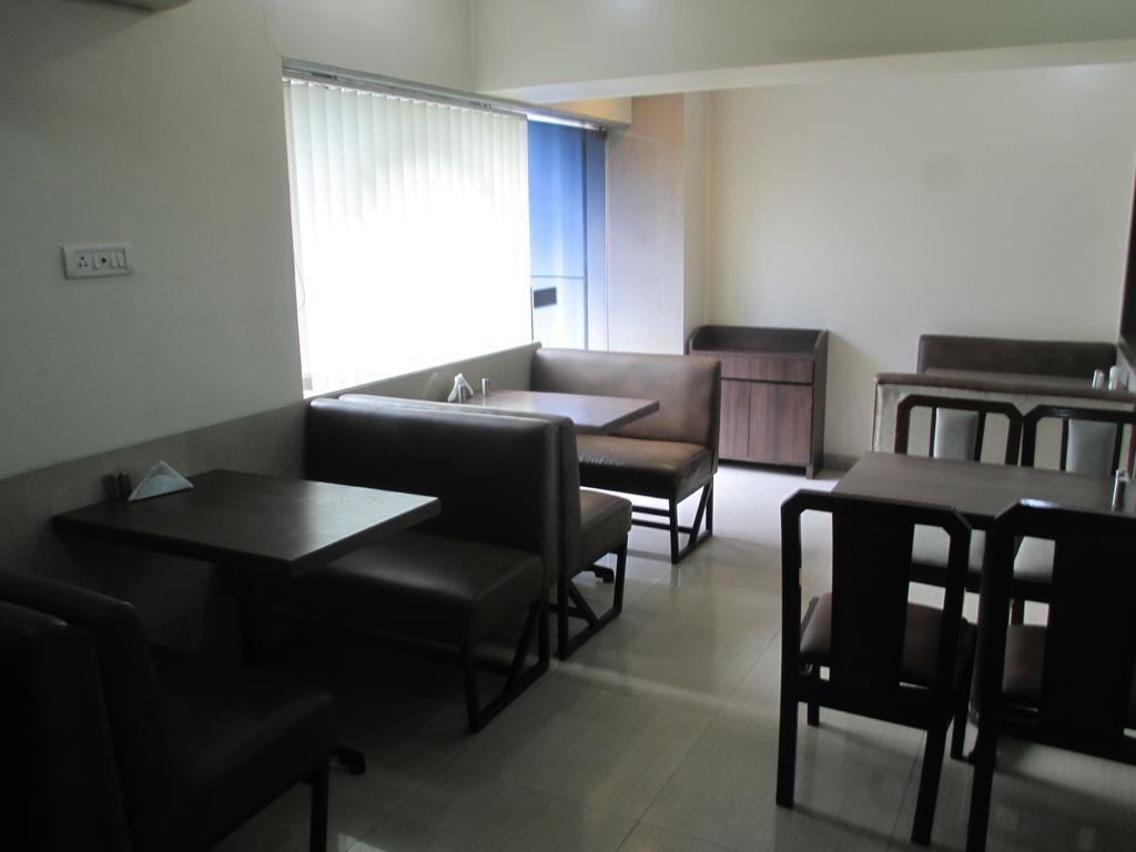 Sai Sharan Stay Inn Navi Mumbai Exterior foto