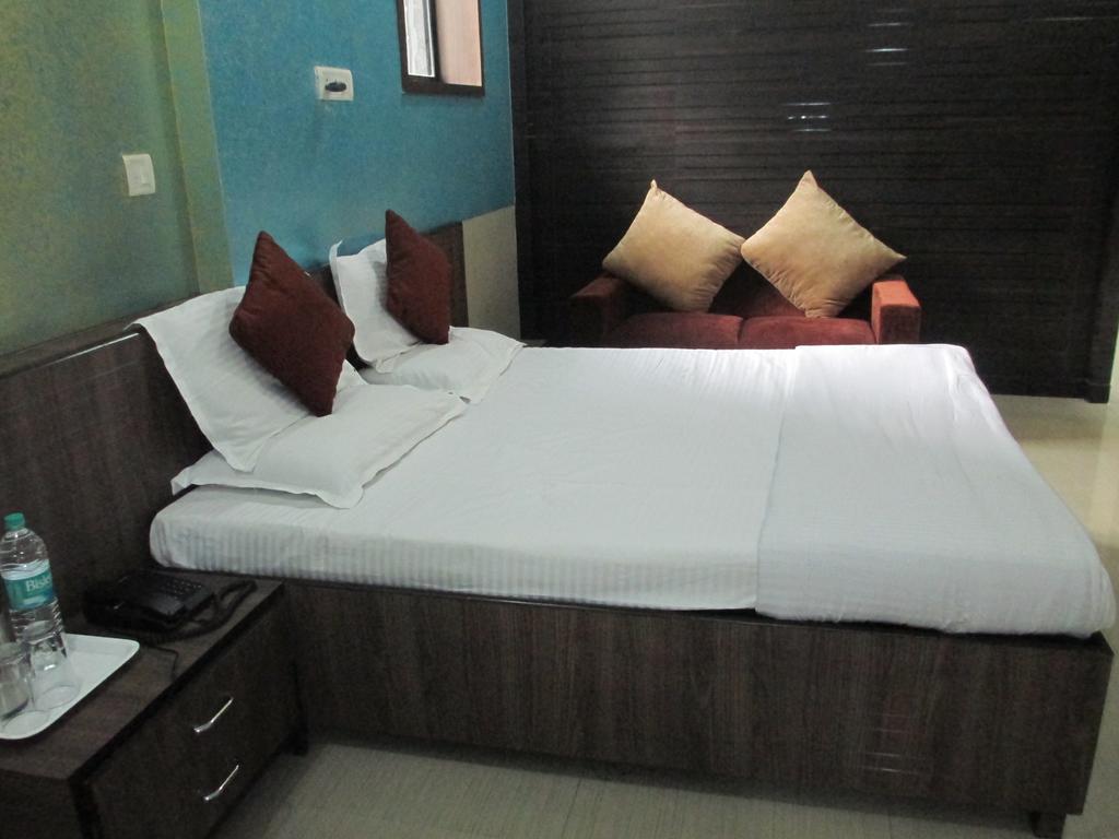 Sai Sharan Stay Inn Navi Mumbai Exterior foto